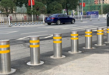 路口升降柱案例