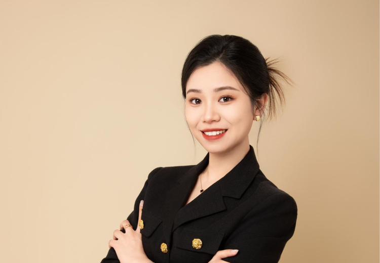 干脆利落授课，干货输出提成绩！独特教学法让学生成绩显著提升