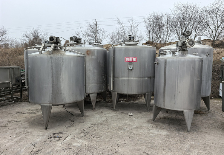 3吨饮料调配罐与发酵罐：食品级材质，功能多样，适配生产工艺，提效保品质