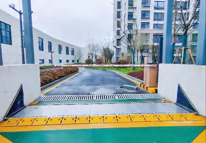 多功能蓝牙音箱、AI音箱定制开发及工厂供应，多样款式满足多样需求