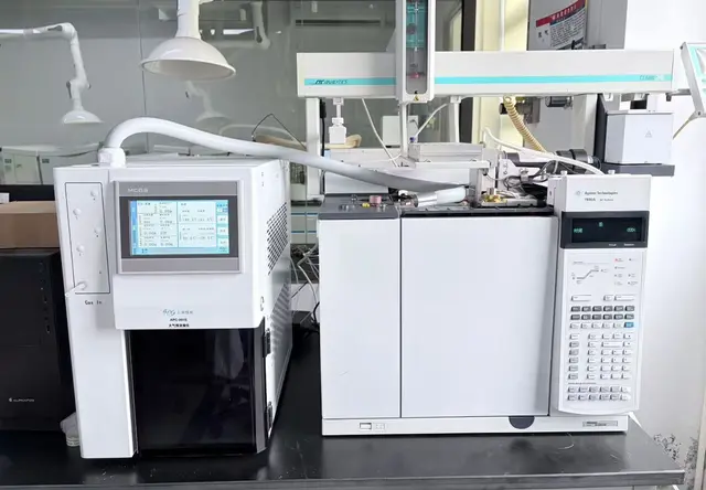 实验室分析仪器
