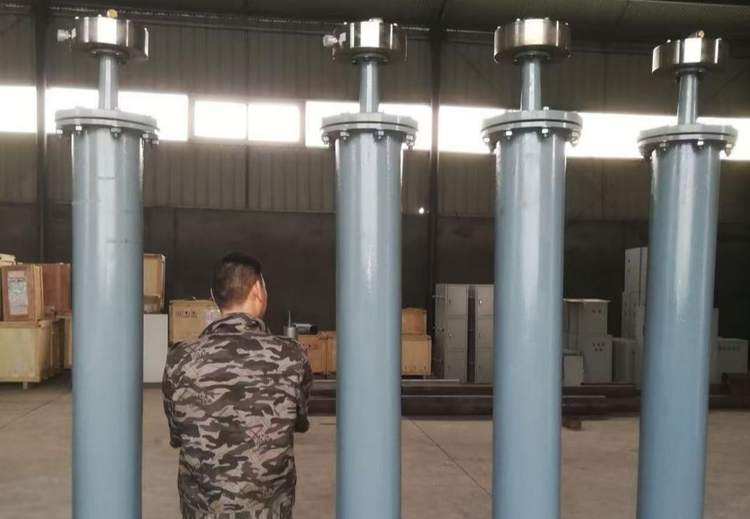 公司三大类清灰产品：压缩空气、氮气、燃烧气体型，高能低耗、节能环保