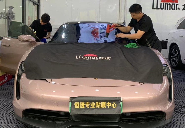 深圳恒捷隔热膜服务