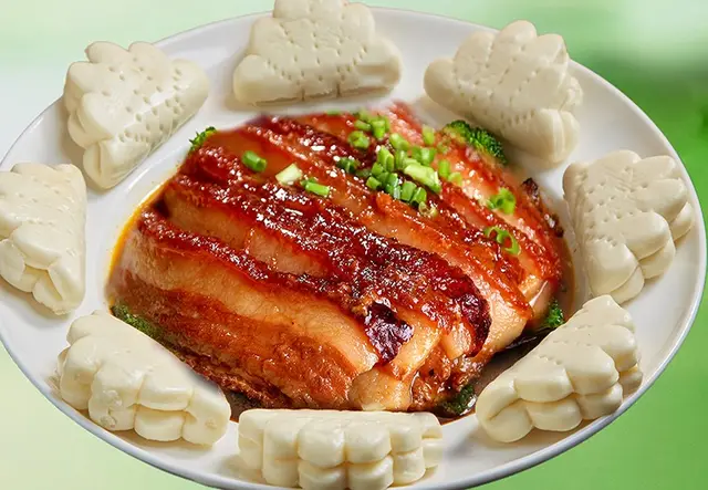 梅菜扣肉夹饼