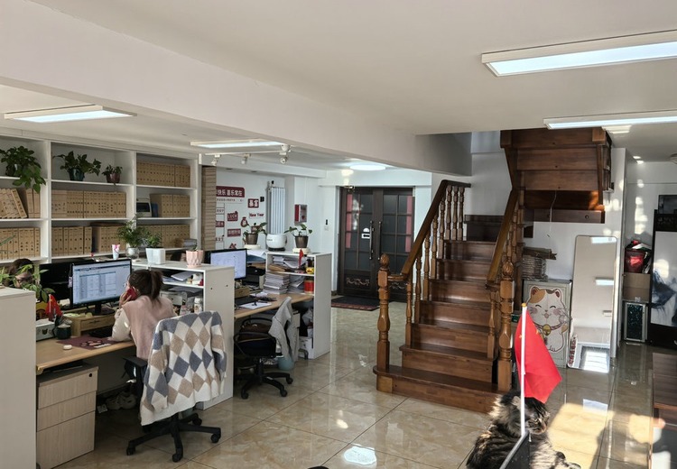 一站式企业服务：代理记账、工商注册到资质办理及股权设计等支持