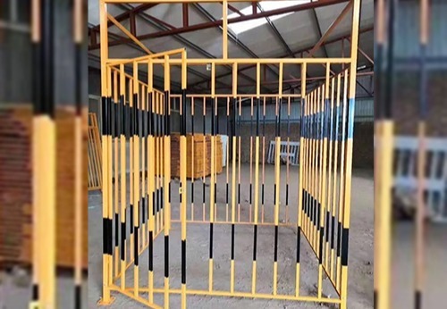 配电箱防护棚：坚固耐用、功能齐全，为施工现场电力设施提供安全防护