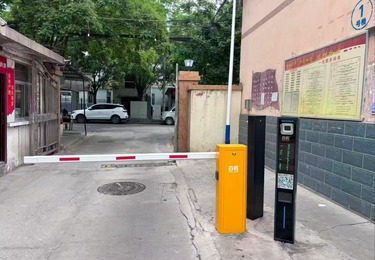 兰州某小区智能道闸安装