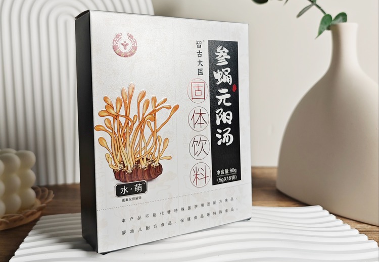 呈现三张特定日期图片，展现未知画面背后可能蕴含的独特信息与魅力