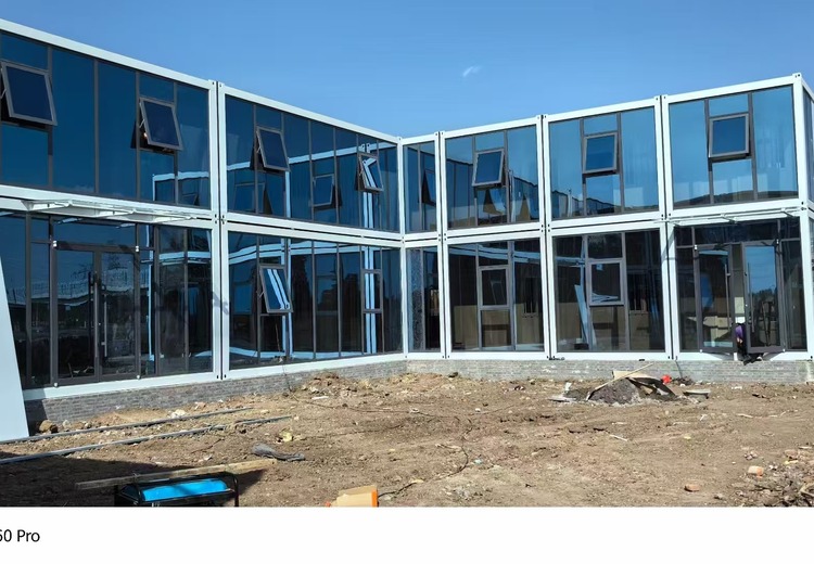 源头工厂一站式钢结构与集成建筑服务，20 多年经验保障品质快速交付