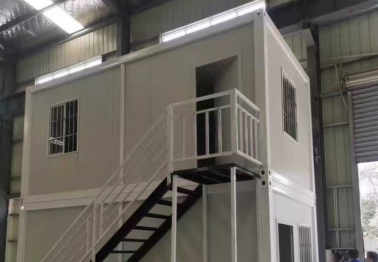 源头工厂一站式钢结构与集成建筑服务，20多年经验保障品质与高效交付