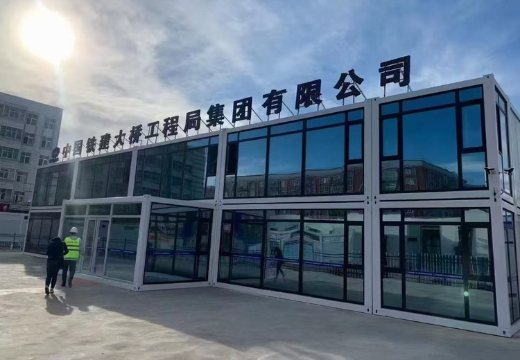 20 多年经验工厂，一站式钢结构与集成建筑解决方案，按需定制快速交付