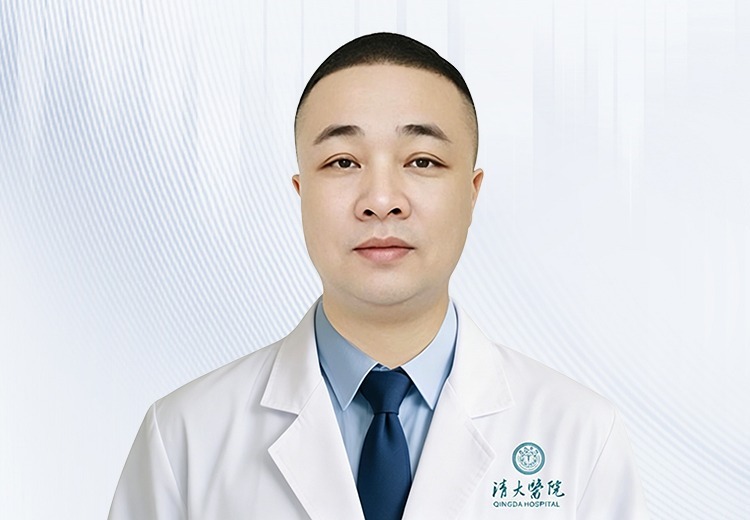 王莉：河南中医药大学毕业，深耕泌尿外科，专注男科疾病诊疗多年