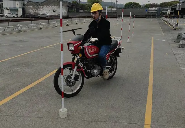 摩托车驾驶培训