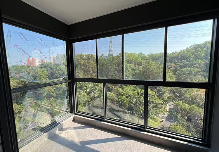 展示两张特定图片，见证独特视觉瞬间，领略未知画面的神秘魅力