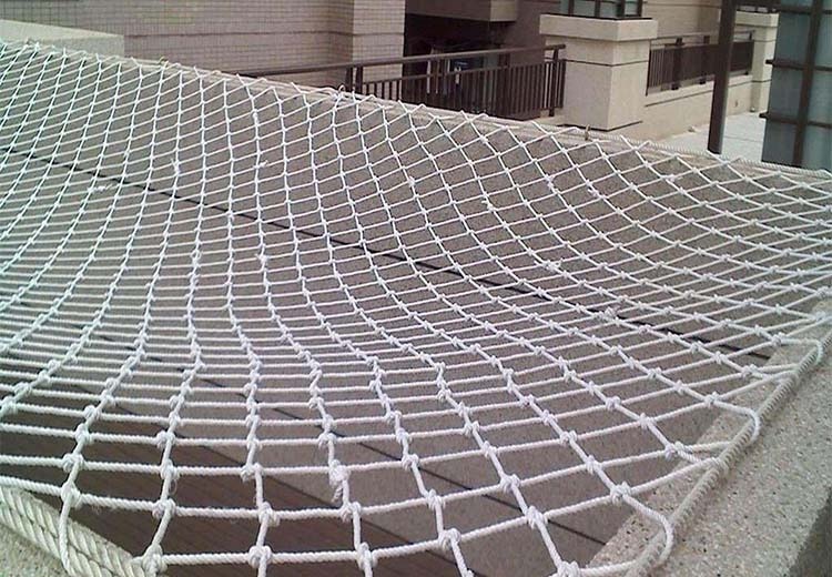 兜底防护兜网：韧性强、耐候佳、可定制，适用于建筑高空多种场景