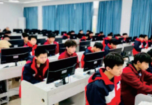 计算机科学与技术专业：培养多能人才，设多样课程，升学就业前景广