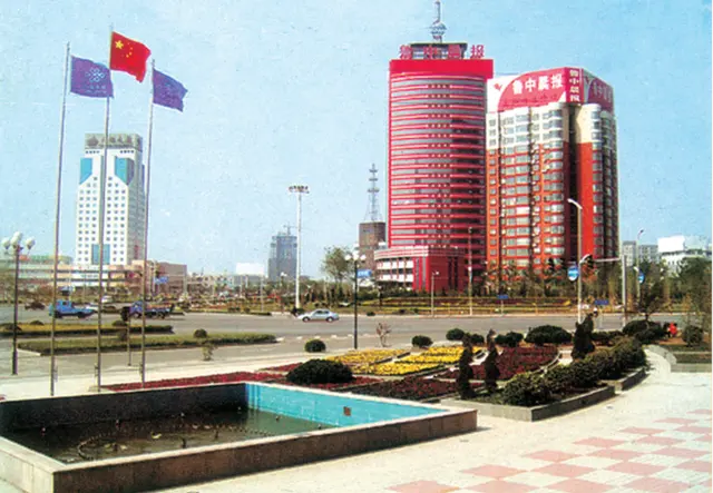 山东鲁中晨报社公寓楼
