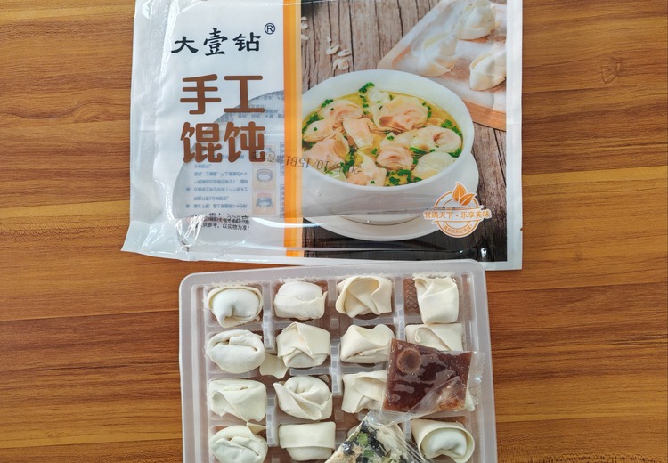 大壹钻手工馄饨：手工包制造型饱满，速冻锁鲜，蒸煮便捷，适合家庭与餐饮采购
