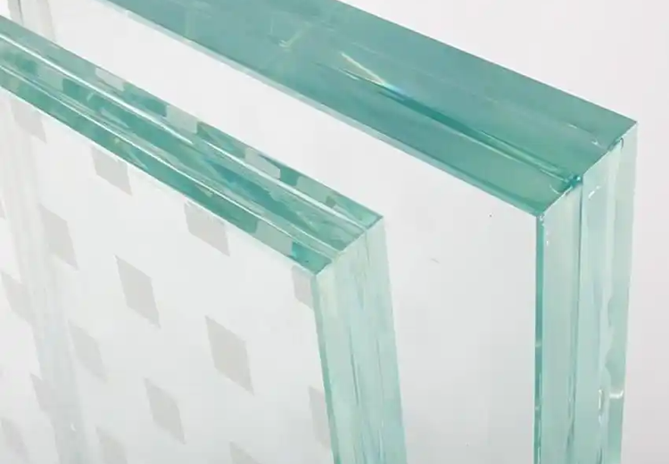 金属夹丝等多种夹胶玻璃：安全防爆，适用于隔断等，工艺多样款式丰富