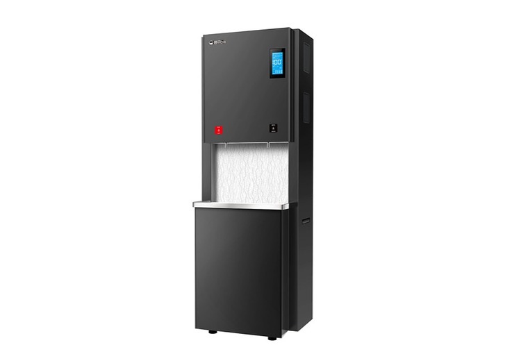 25℃以下标准水温商用直饮机，220V电源3kw功率，可供60人以上使用
