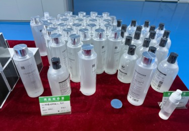苦水玫瑰纯露大容量护肤产品实拍展示