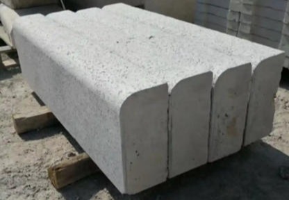 路缘石：实用与美观兼具，为城市道路增添独特魅力的重要元素