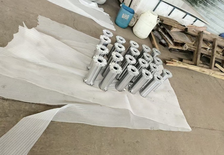 批量小型柱式换热设备集中成套清洗维保：标准化工艺，高效交付，防腐保障