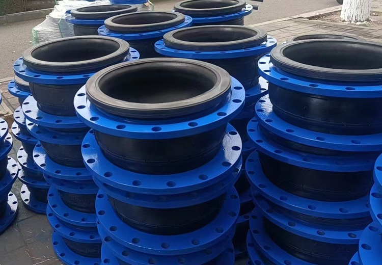 优质补偿器：适配多行业管道，缓冲减震降噪，保障工业管道长效运行