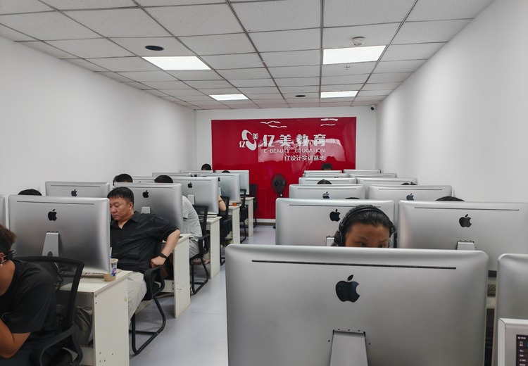 丰富课程来袭！AI交互、全屋定制等多领域培训，价格亲民助你提升技能