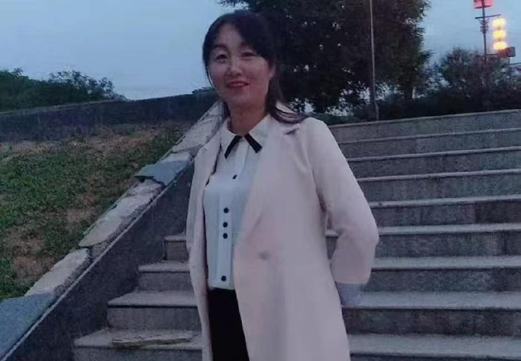 保姆服务分类多样，涵盖住家与不住家，兼顾老人、孕妇、病人及家务照料