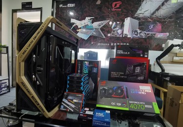 ROG 高端旗舰水冷电竞主机定制案例