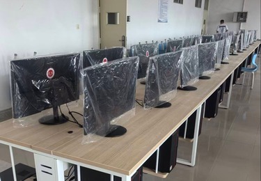 学校标准化计算机机房整体建设交付案例