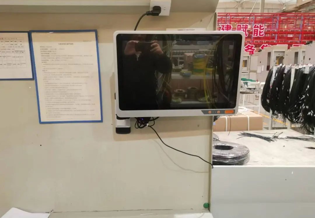 银驰电子工控一体机助力工厂智能化升级