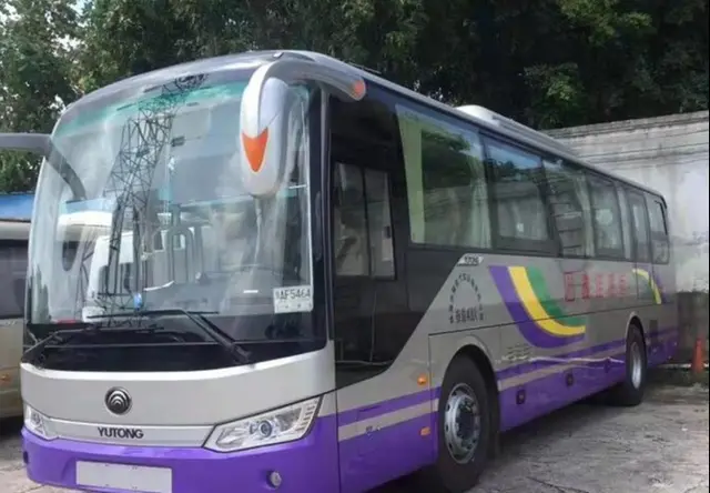 大巴车