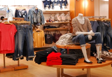服装行业门店服务监测项目案例
