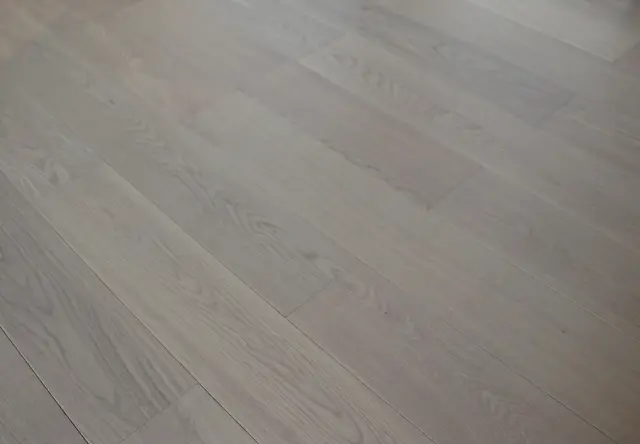 橡木实木地板