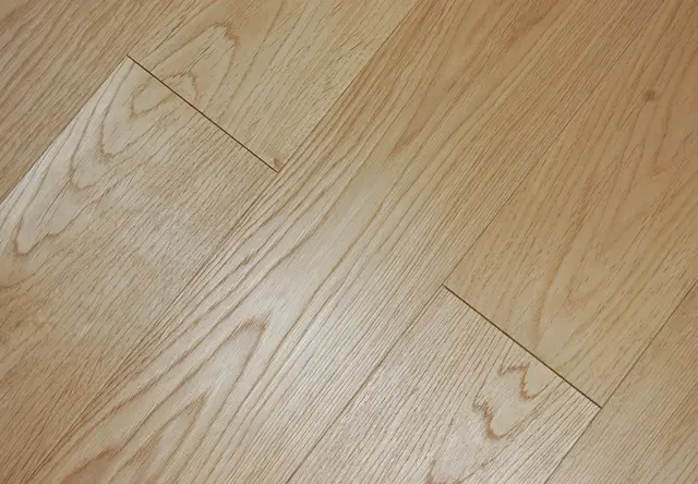 橡木多层/三层实木复合地板