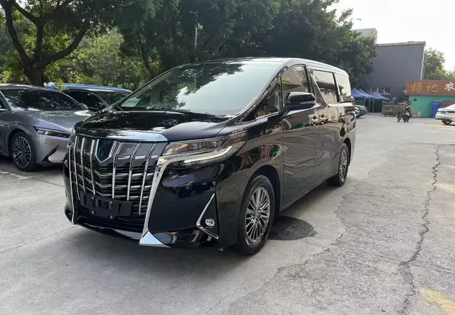 丰田埃尔法