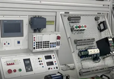 电⽓安装（电⼯）基础班