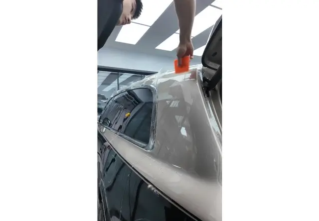 贴膜现场