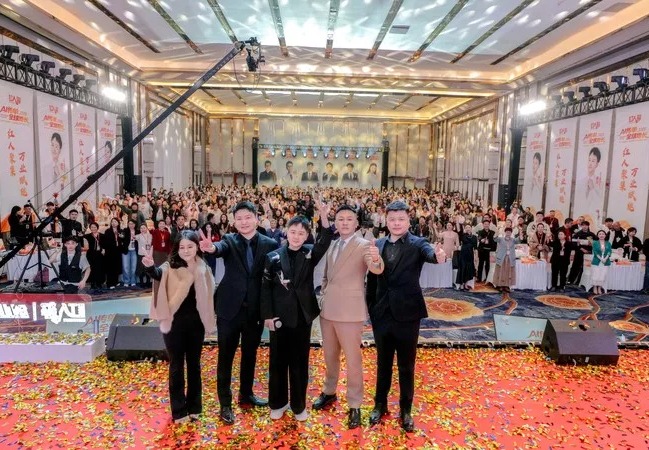 市场能抄我们的营销文案，但是抄不了我们的营销模式