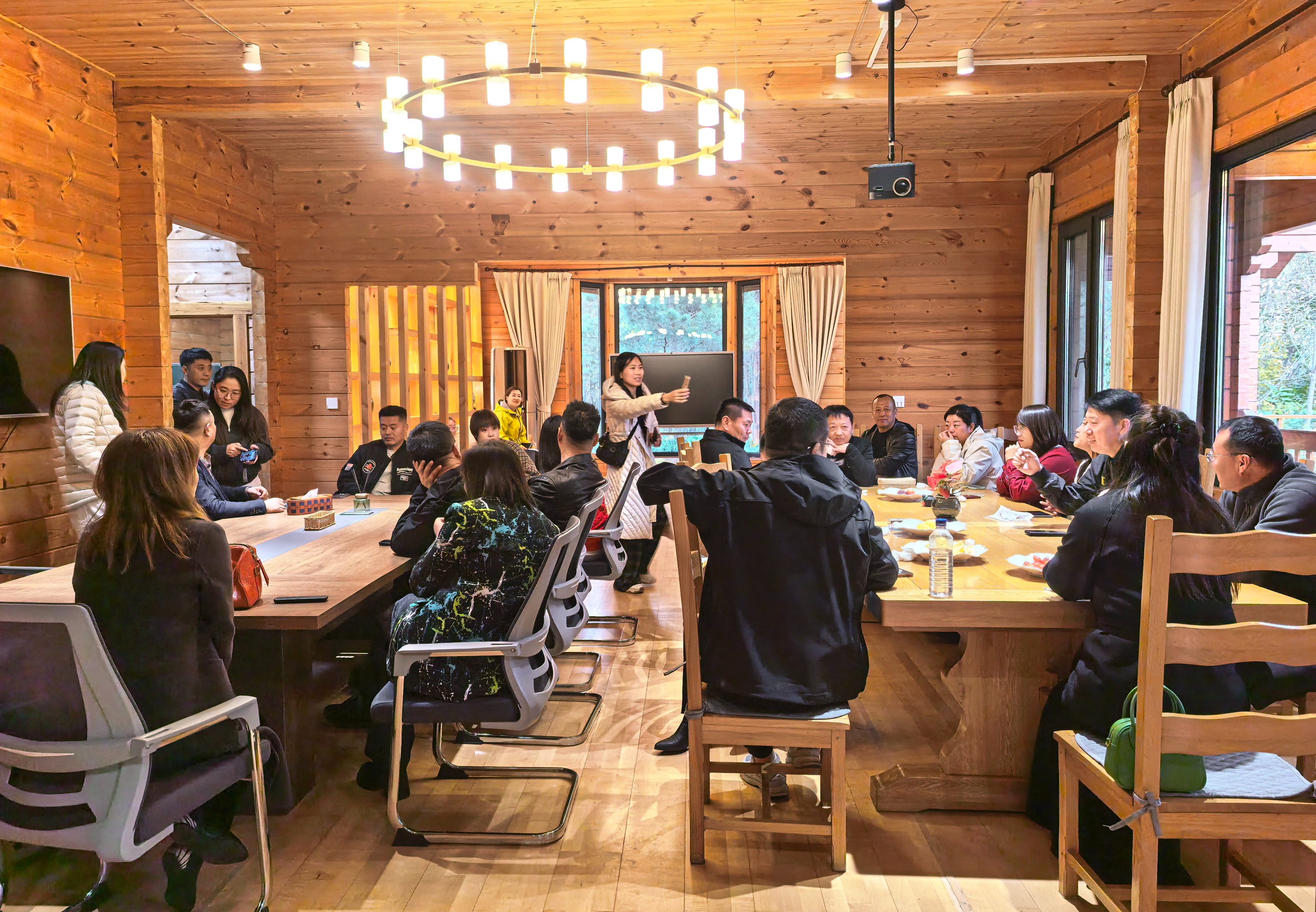 小微企业不用养全职财务，也能做到账务零风险、财税高标准