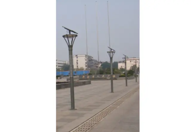 太阳能庭院灯