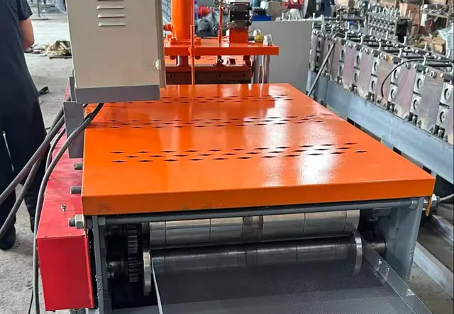 丝网压U型槽机器