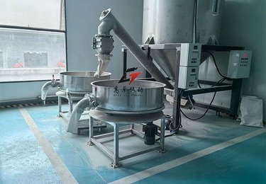 团筛螺旋输送机用户现场