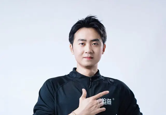 邹教练
