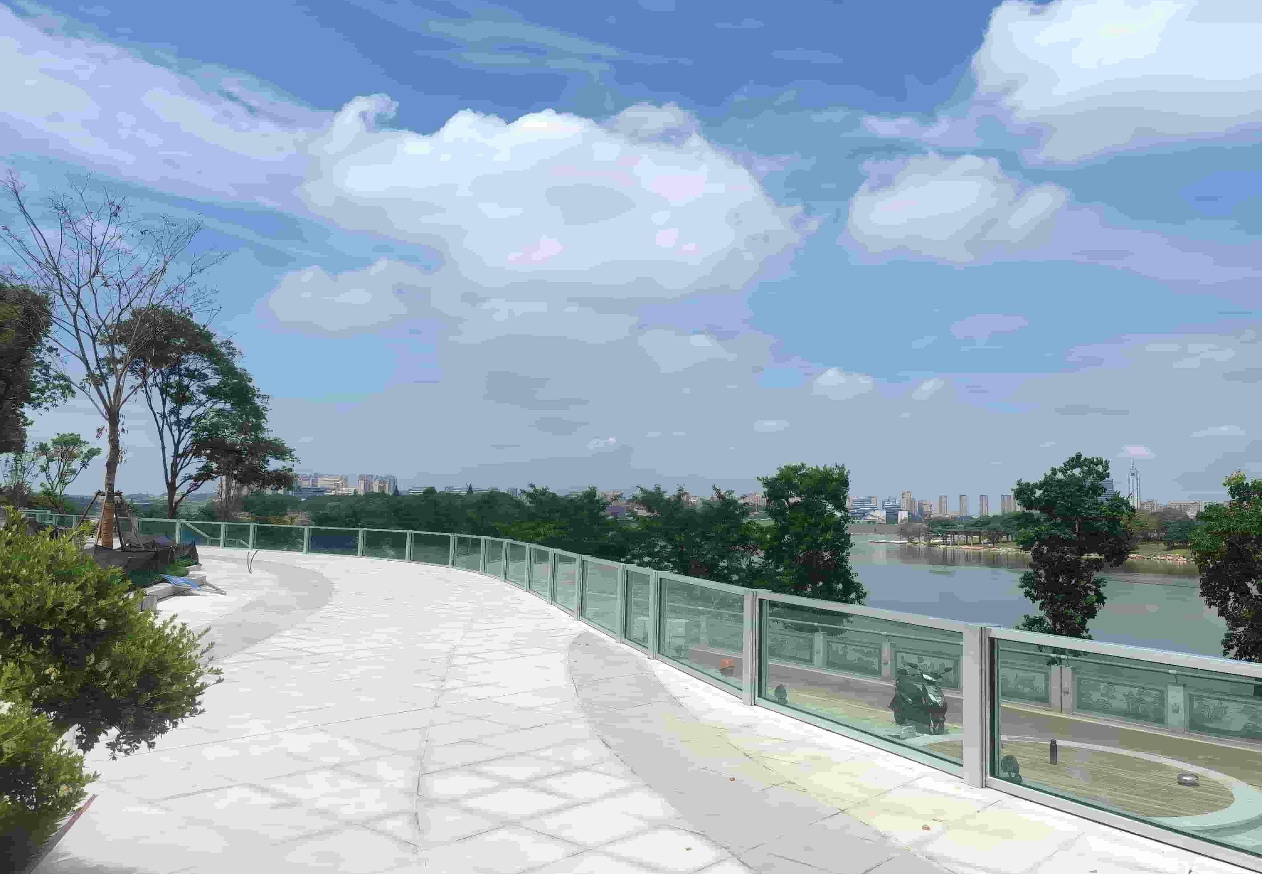 玻璃景观防洪墙