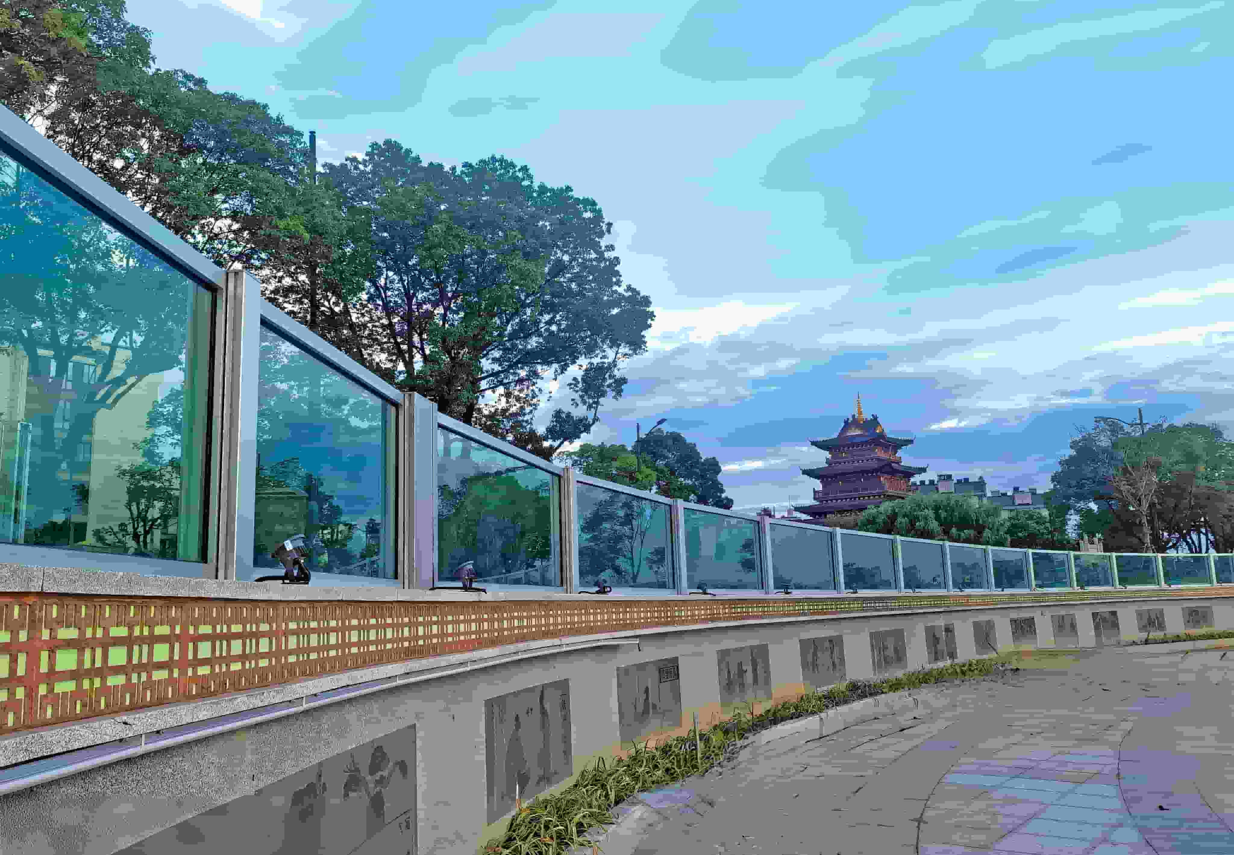玻璃防洪墙