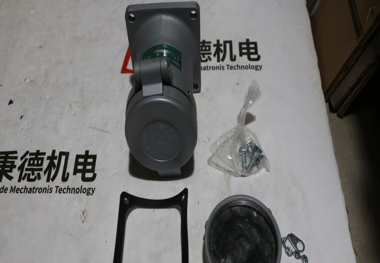 阿普顿ADJA1044-150接地式成套插座