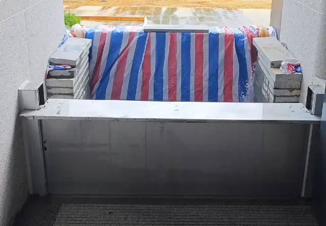升降式全自动防洪闸